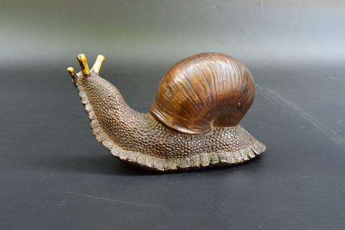 銅雕藝術品為什么會生銹？