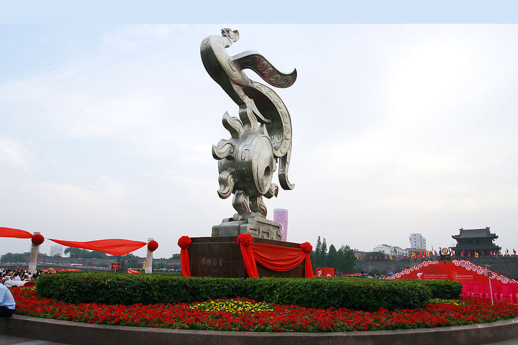 運(yùn)輸過程中如何確保玻璃鋼雕塑的平整度？